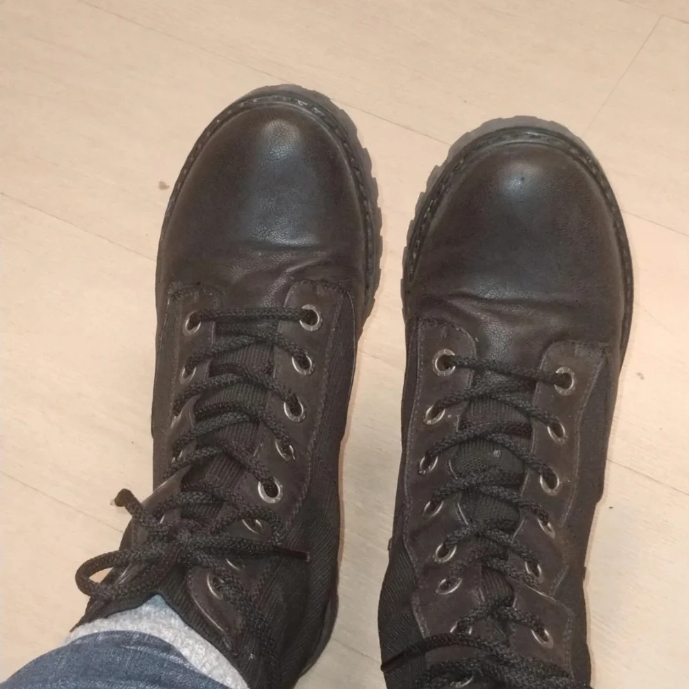 Blowfish Black Combat Boots - Picture 2 of 6